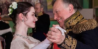 Ünlü tarihçi sevgilisini öldürdü