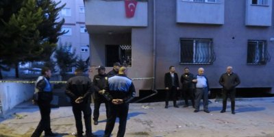 Kartal'da mobilya atölyesinde yangın: 2 ölü