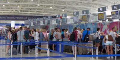 Yolcu Baf’a, bagajı Ercan’a indi