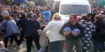 Edirne'de promosyon dağıtımında izdiham