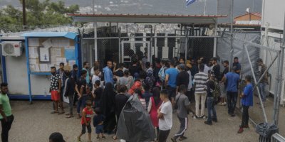 Yunanistan'dan yeni göç hamlesi: En büyük 3 kamp kapatılıyor, yeni kapalı merkezler inşa ediliyor