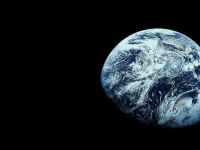 ‘Dünya başka bir gezegenle çarpışmış olabilir’