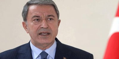 Son dakika... Bakan Akar'dan KKTC bayrağının yakılmasına sert tepki