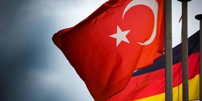 RZ: Almanya'daki Türkler "ihbar" tehlikesi altında