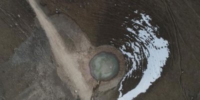 12 bin yıllık göl, havuz oldu