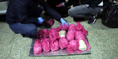 Astsubayın olduğu arabadan 21 kilo eroin bulundu