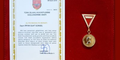 Türk silahlı kuvvetlerini güçlendirme vakfı’ndan YDÜ Mütevelli Heyeti Başkanı Günsel’e altın madalya