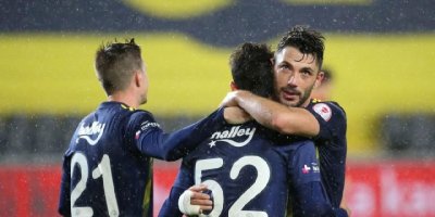 Tolgay Arslan: Mutsuzum, geceleri uyuyamıyorum!