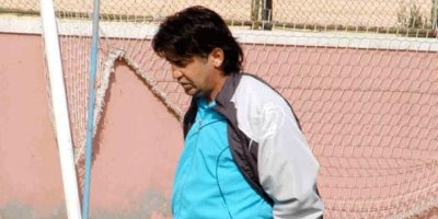 Suat Kaya yıllardır merak edilen peruk meselesine açıklık getirdi