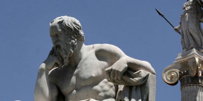 Japon dergi, randevuya filozafları karıştırdı: Ona ‘Sokrates gibisin’ diyin