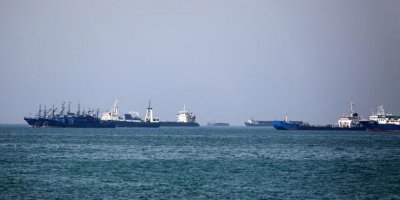 ABD Umman Denizi'nde bir gemideki silahlara el koydu