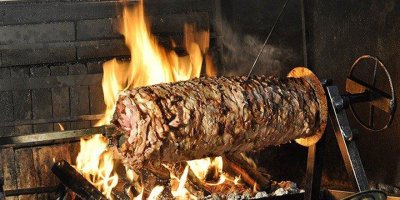 Devlet, Cağ kebabı tartışmasında rengini belli etti