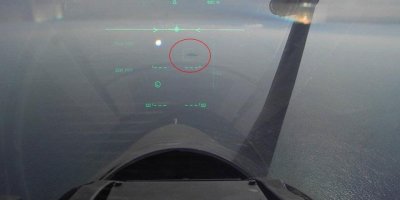 Yunan pilot Türk savaş gemisine kilitlendi!