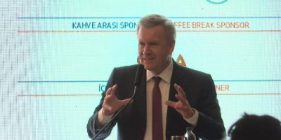 TÜSİAD konferansında çeviri krizi