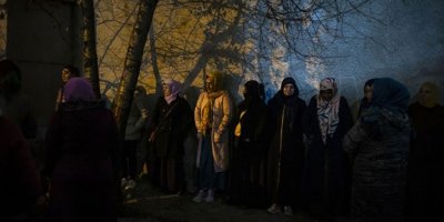 Hamile kadın ile 3 yaşındaki kız çocuğu evde ölü bulundu