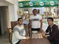 K.K.T.C Satranç Şampiyonu;Yamaç Samani.