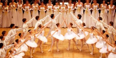 Viyana Bale Akademisi'nden çocuklara tepki çeken öneri: Kilo almamak için sigara için