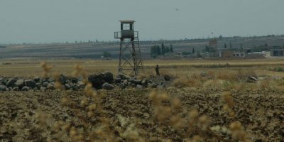 Rus Genelkurmay Başkanı: Rusya, PYD'nin sınırın 30 km ötesine çekilmesine ilişkin yükümlülüklerini yerine getirdi