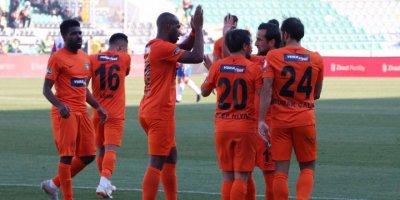 Denizlispor ilk maçtaki avantajını korudu