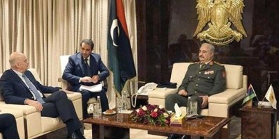 Yunanistan Dışişleri Bakanı Dendias Libya'daki sözde yönetimle görüştü
