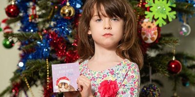 İngiltere'de noel kartında, çin hapishanesinden "zorla çalıştırılma" mesajı çıktı