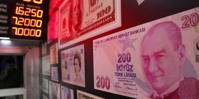 TL'nin dolar karşısındaki aylık değer kaybı yüzde 4’ü aştı
