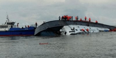 Benin'de ayine gidenleri taşıyan tekne battı: 100 ölü