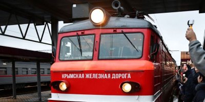 Moskova’dan Simferepol’e Kırım Köprüsü üzerinden ilk tren yolculuğu gerçekleşti