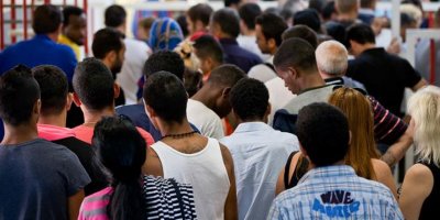 Almanya'ya iltica başvuruları azalıyor