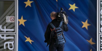 AB'den İngiltere'ye 'aşk mektubu': Sen ayrılmaya karar verdin ve bu benim kalbimi kırıyor