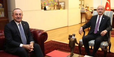 Bakan Çavuşoğlu'dan muhalefete tezkere ziyareti