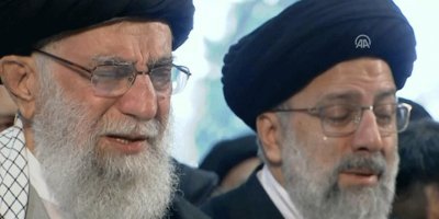 Hamaney, Süleymani'nin cenaze töreninde hüngür hüngür ağladı