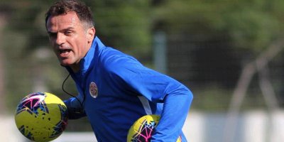 Antalyaspor'‫da yeni teknik direktör Tamer Tuna oldu