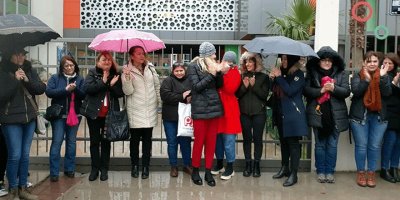 Devredilen Doğa Koleji'nde veliler eylem yaptı