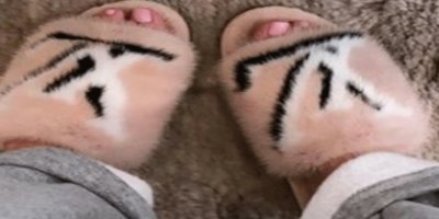 Kylie Jenner önce Avustralya'daki hayvanlara üzüldü sonra da kürklü terlik giydi