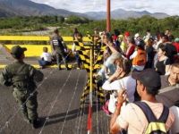 Kolombiya'da 65 bin kişi yerinden edildi