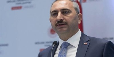 Bakan Gül'den Wikipedia açıklaması