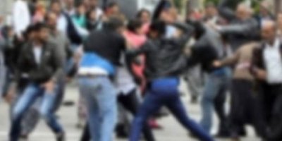 37 yaşındaki adamı darp ettiler