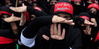İran'da protestoculara müdahale