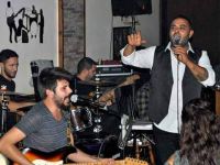 Ahmet Kaya sahnede anıldı…