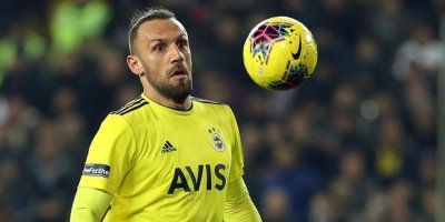 Fenerbahçe’nin Vedat Muriqi savunması