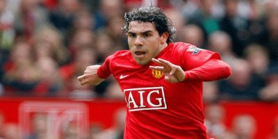 Manchester United, Carlos Tevez'i kadrosuna tekrar katmak istiyor
