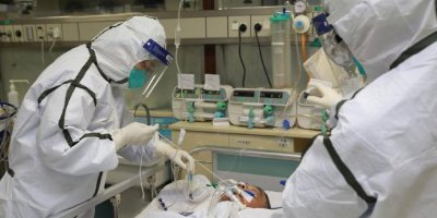 Corona virüsü Türkiye’ye gittikçe yaklaşıyor!