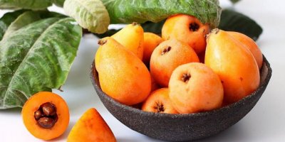 Yenidünya meyvesinin besin değerleri ve kalorisi