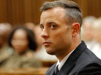 Kız arkadaşını öldüren paralimpik atlet Pistorius'a 13 yıl hapis cezası