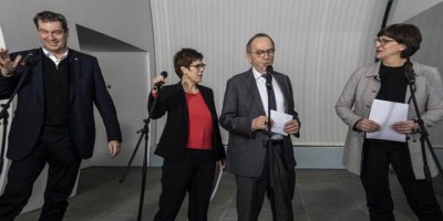 Berlin'de AfD krizi, Merkel devrede