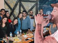 Bu grup, enerji dolu