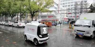 Corona virüsüne karşı insansız kurye önlemi