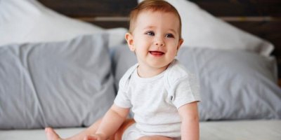 Bebeklere oturma nasıl öğretilir?