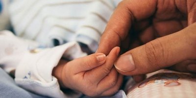 Çalışan yeni anneye en az 9 bin 299 TL ödeme